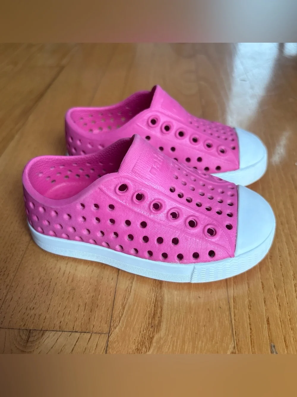 Native Jefferson Slip On Sneakers Shoes Pink White Toddler Girls Size 5 Washable